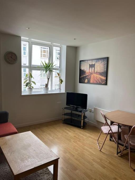 Stunning 2 Bed Flat! Centrally Located In London, Uk! מראה חיצוני תמונה