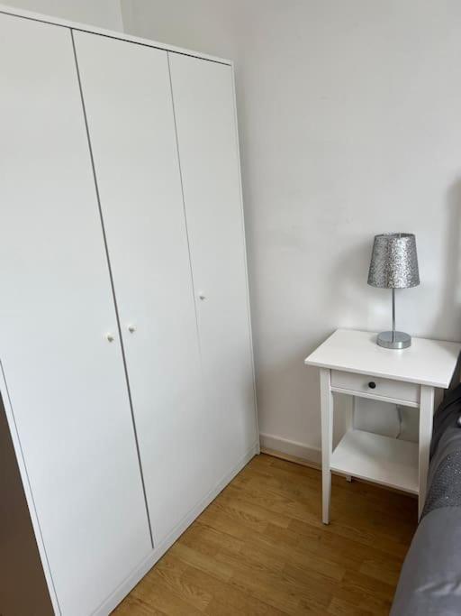 Stunning 2 Bed Flat! Centrally Located In London, Uk! מראה חיצוני תמונה
