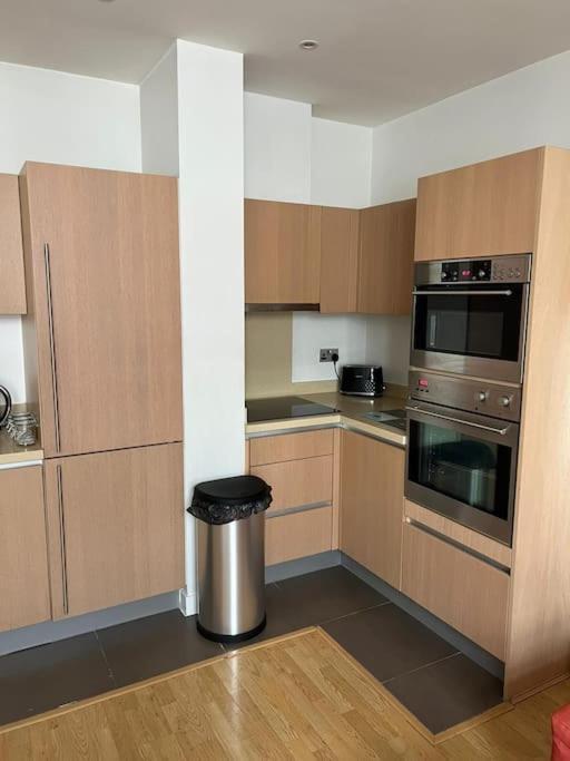 Stunning 2 Bed Flat! Centrally Located In London, Uk! מראה חיצוני תמונה