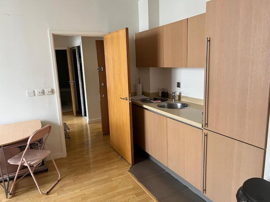 Stunning 2 Bed Flat! Centrally Located In London, Uk! מראה חיצוני תמונה